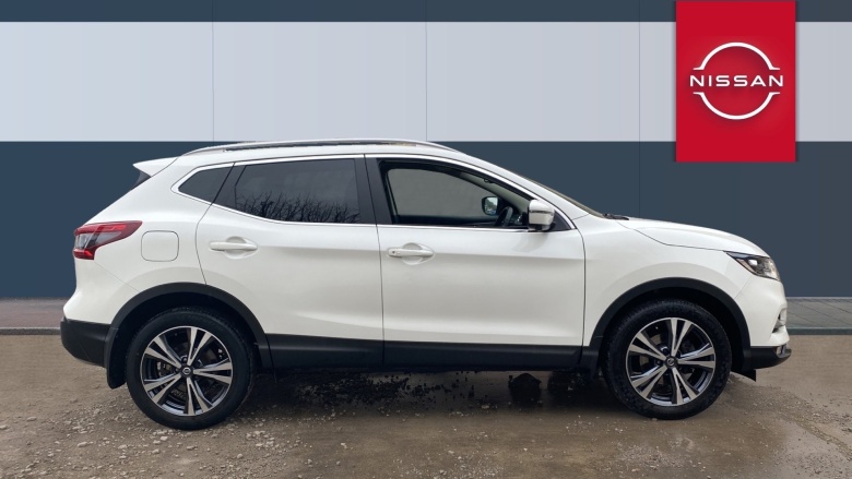 Nissan Qashqai 1.2 DiG-T N-Connecta 5dr Petrol Hatchback